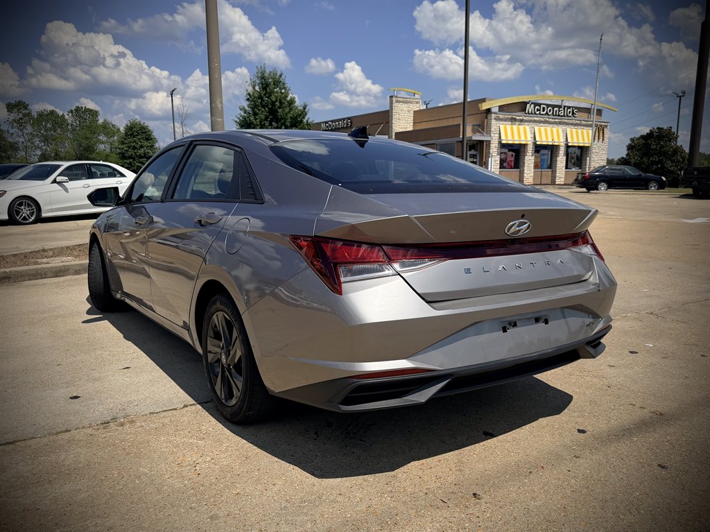 2021 Hyundai Elantra - $13,950