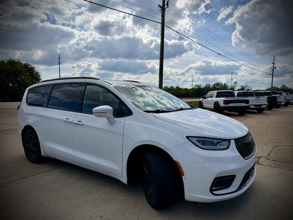 2021 Chrysler Pacifica - $9,450