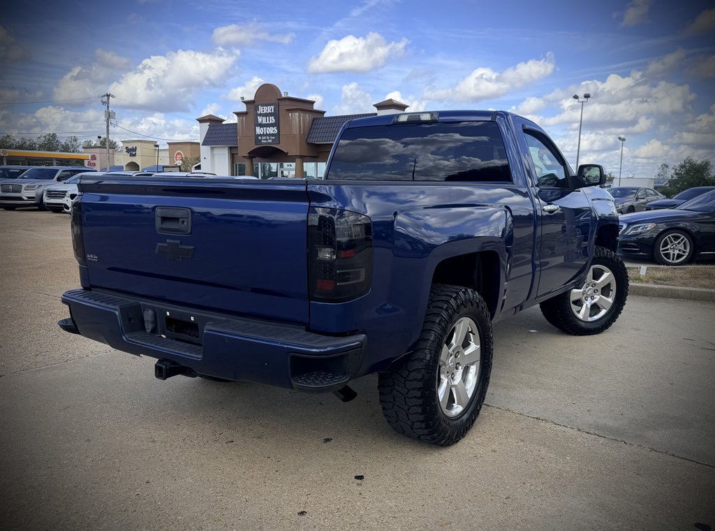 2016 Chevrolet Silverado - $19,450