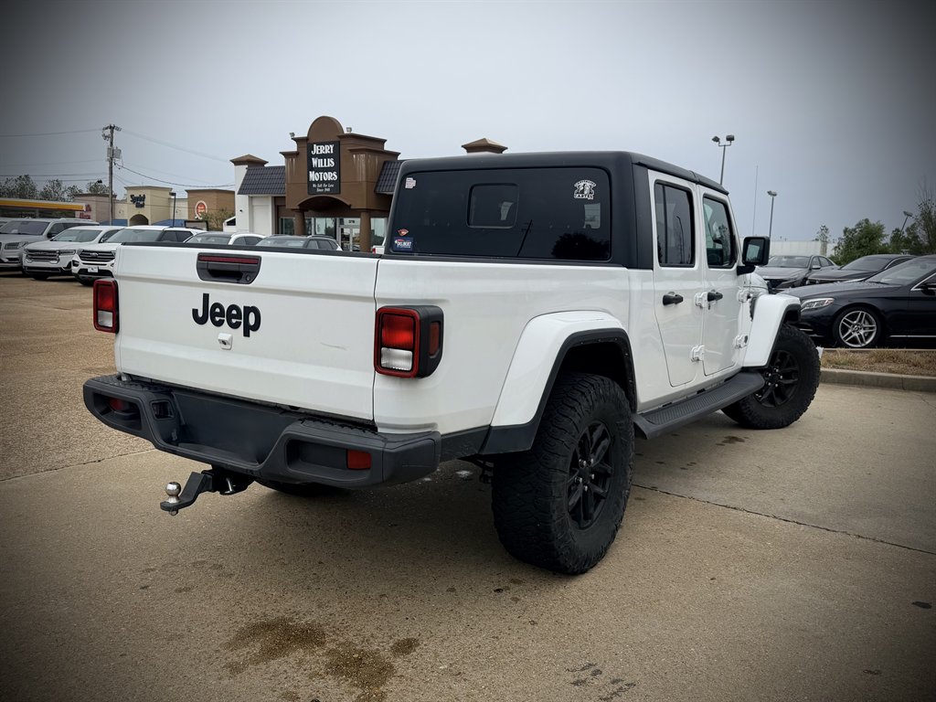 2023 Jeep Gladiator - $25,950