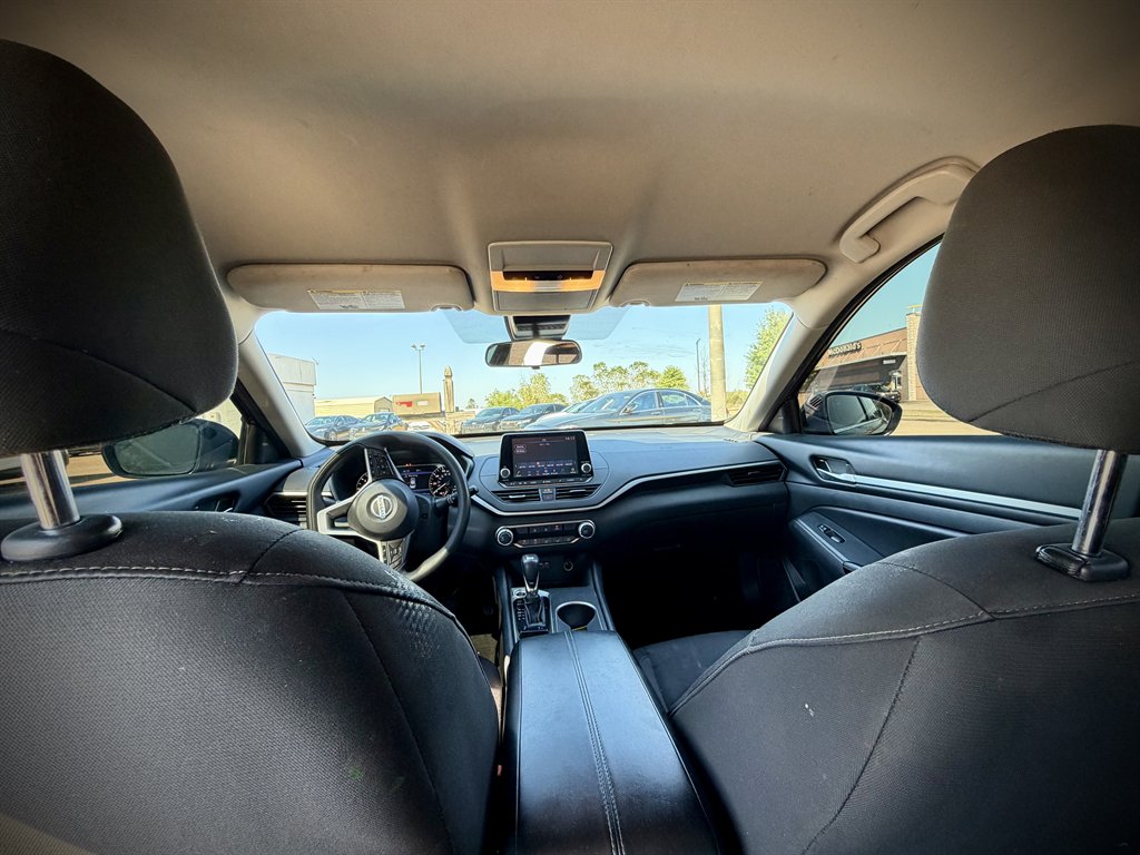 2022 Nissan Altima - $14,950