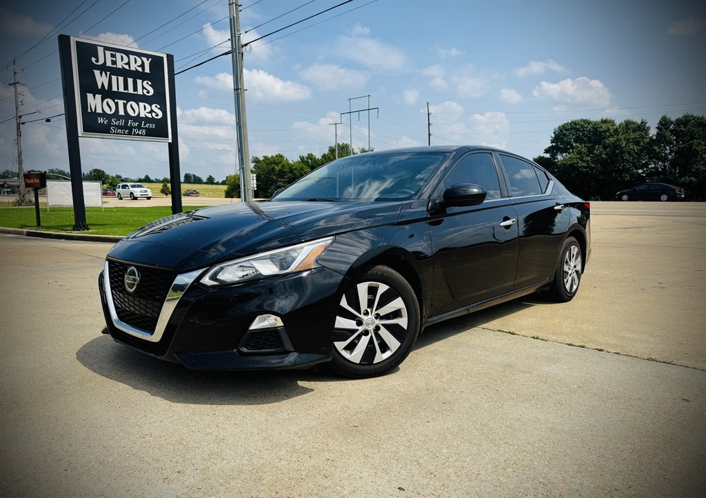 2020 Nissan Altima S photo
