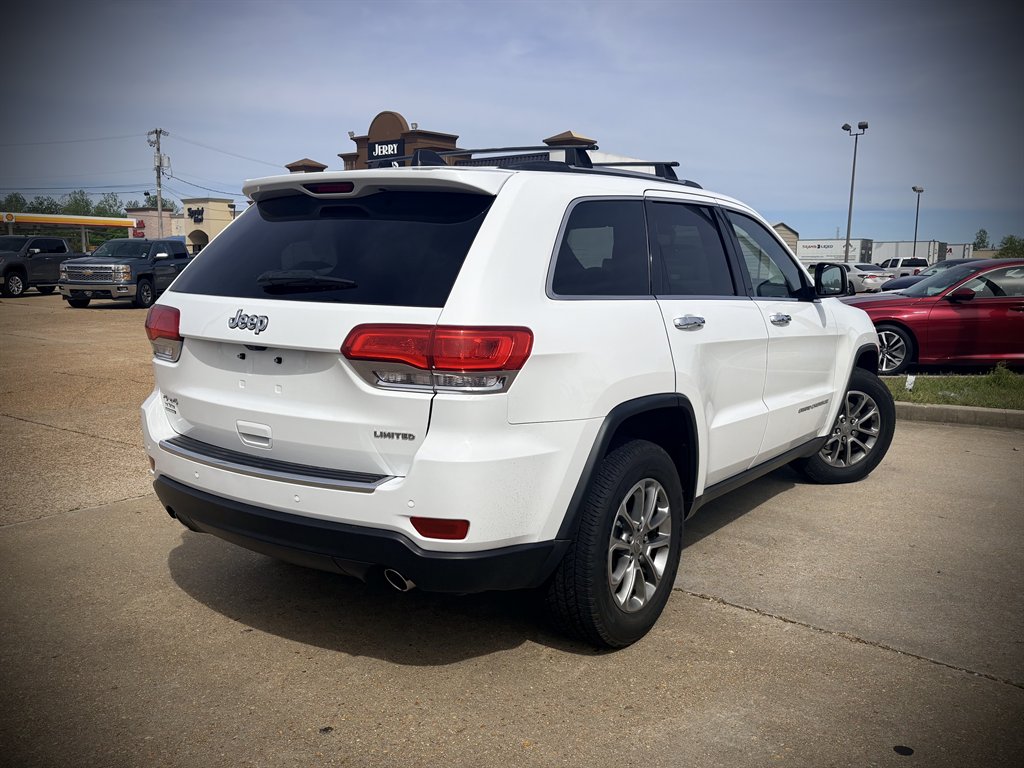 2014 Jeep Cherokee - $13,450