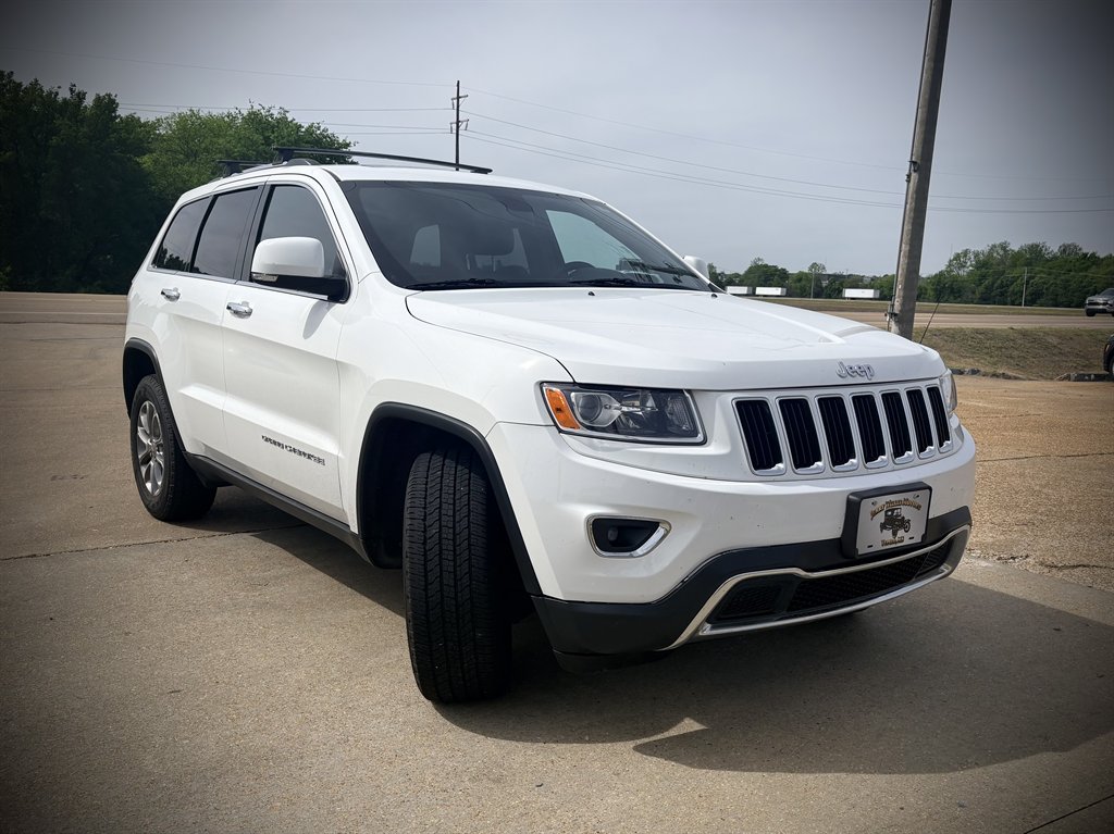 2014 Jeep Cherokee - $13,450