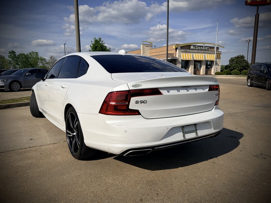 2020 Volvo S90 - $18,450
