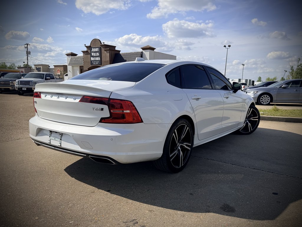 2020 Volvo S90 - $18,450