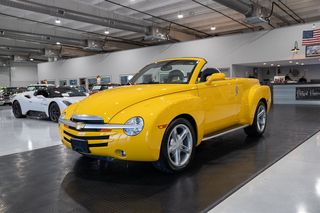 2004 Chevrolet SSR LS