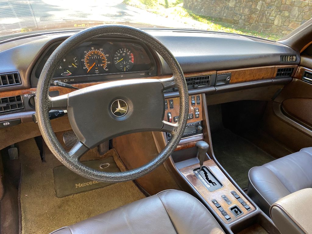 1983 Mercedes-Benz 380-Class 380SEC photo