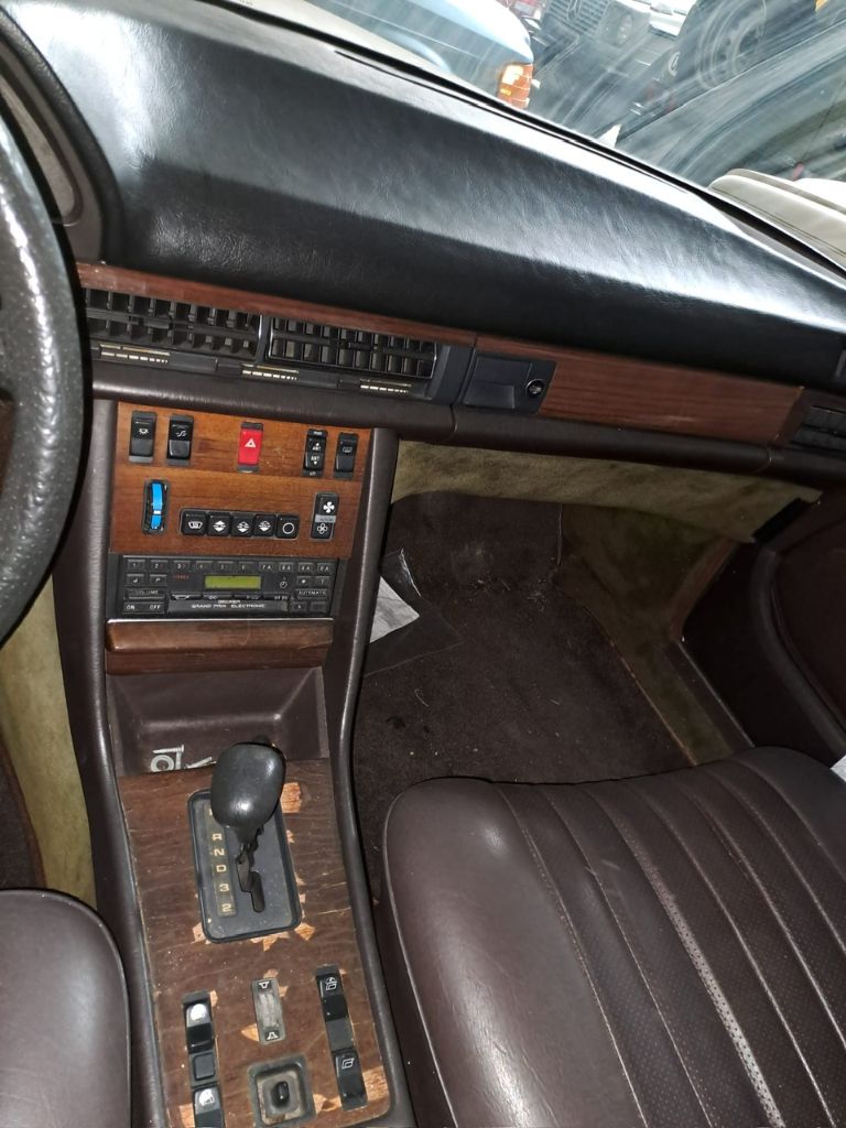 1984 Mercedes-Benz 300-Class 300SD photo
