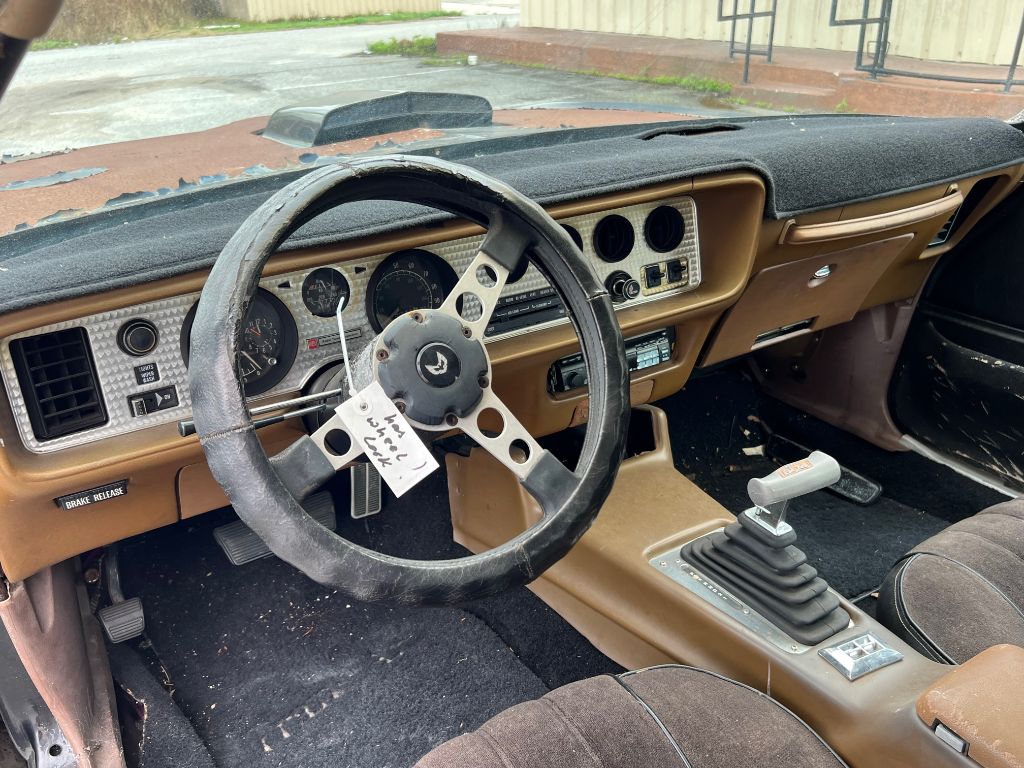 1977 Dodge Ram 150 photo