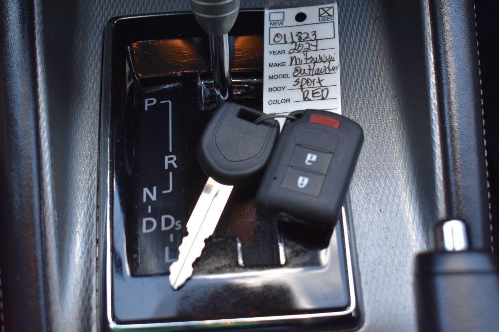 2024 Mitsubishi Outlander - $20,804