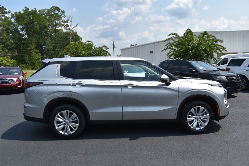 2025 Mitsubishi Outlander - $24,805