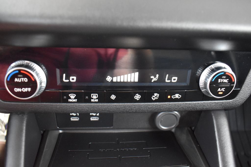 2025 Mitsubishi Outlander - $24,805