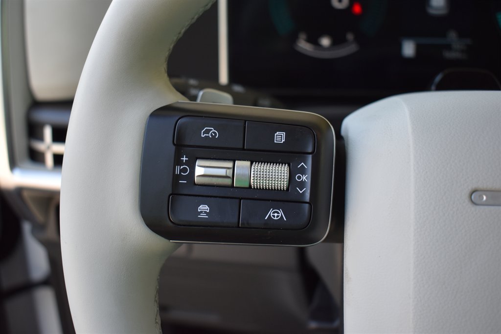 2025 Hyundai Santa Fe SEL photo