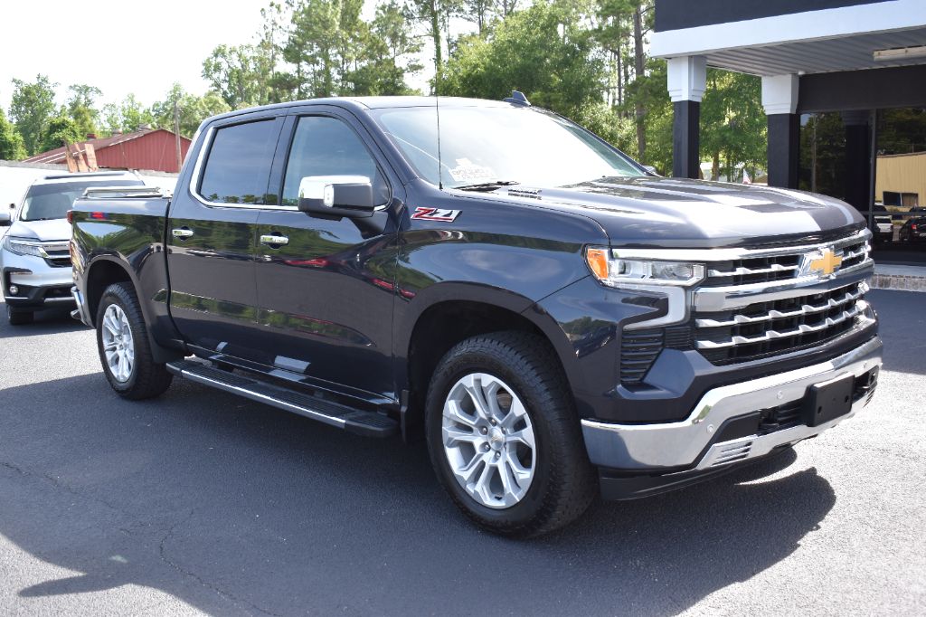 2023 Chevrolet Silverado - $38,083
