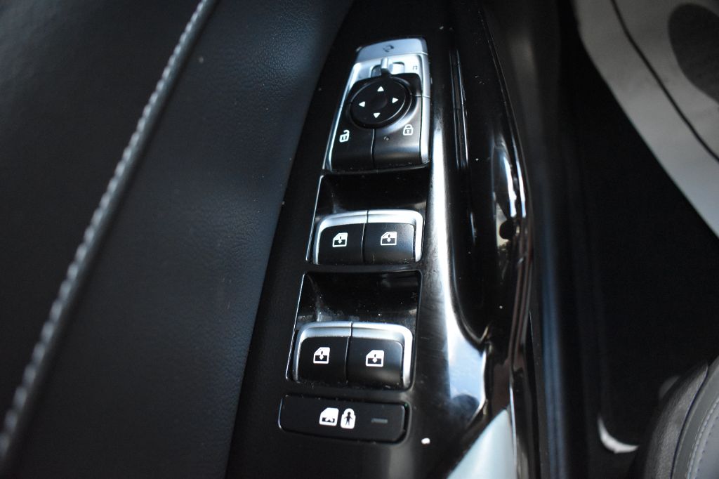 2022 Kia K5 - $19,222