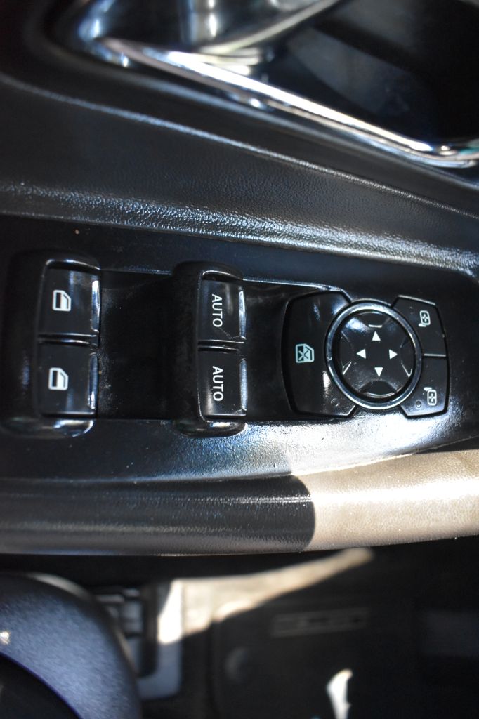 2014 Ford Taurus - $8,944