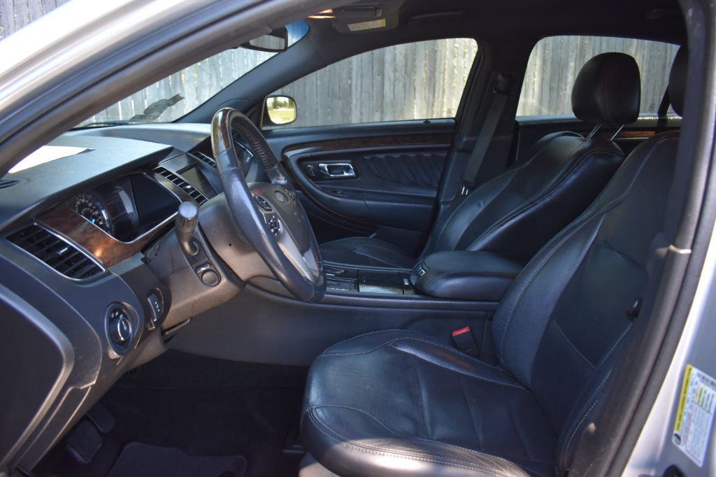 2014 Ford Taurus - $8,944