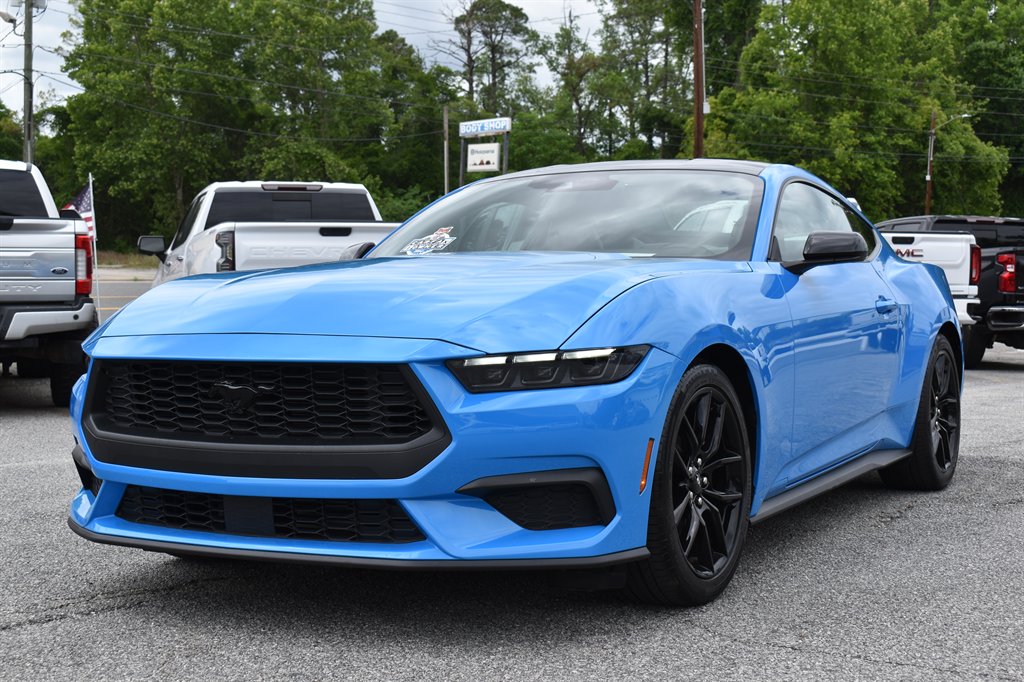 2024 Ford Mustang ECO Premium photo
