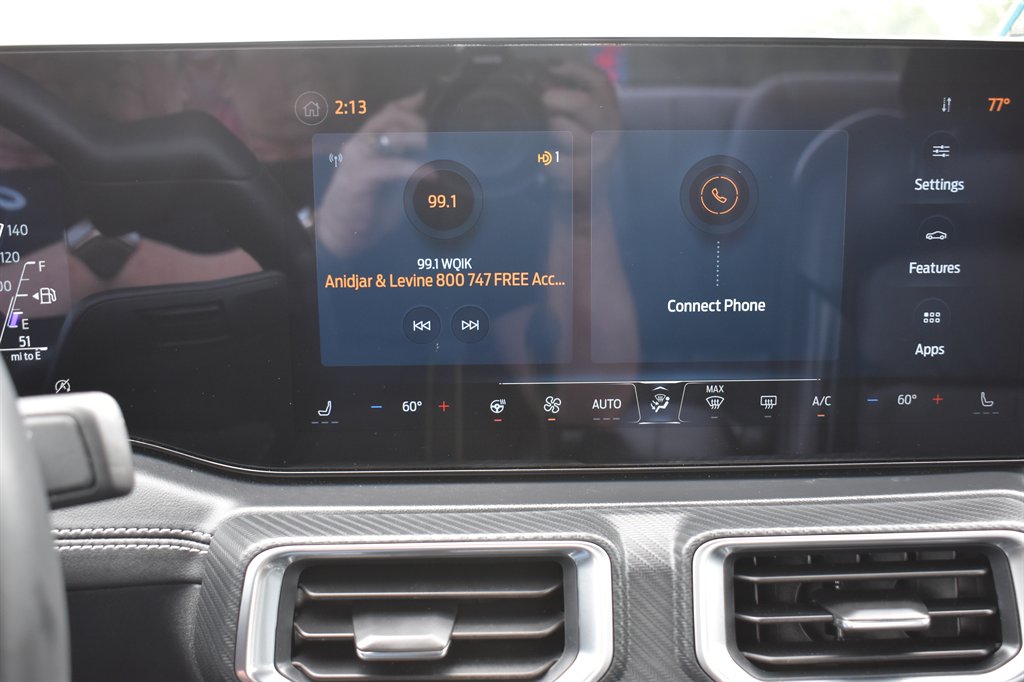 2024 Ford Mustang ECO Premium photo