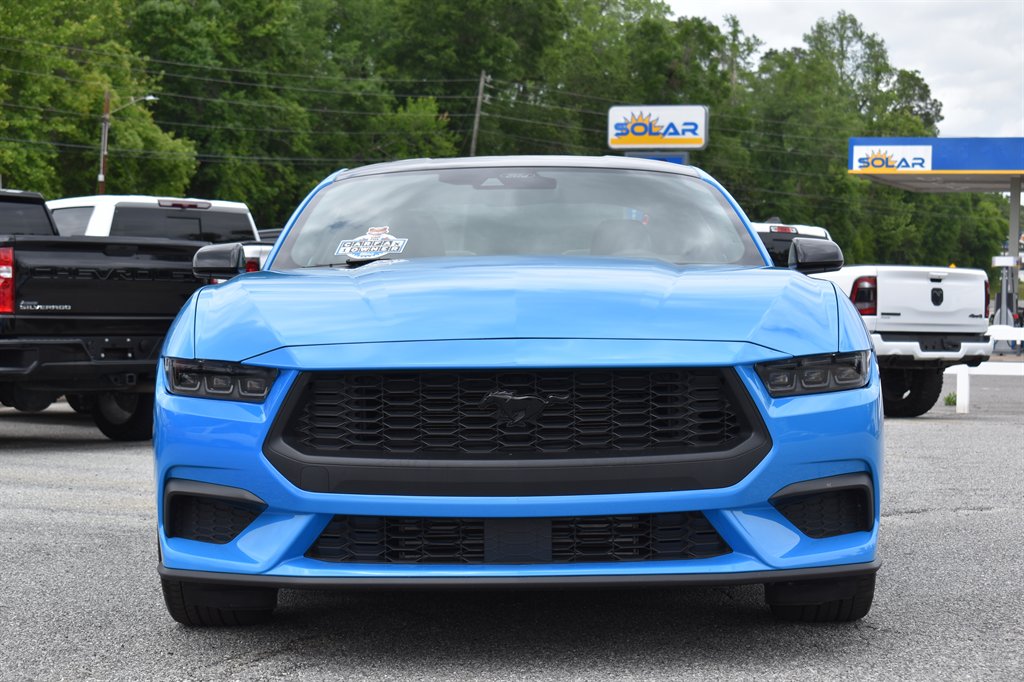 2024 Ford Mustang ECO Premium photo