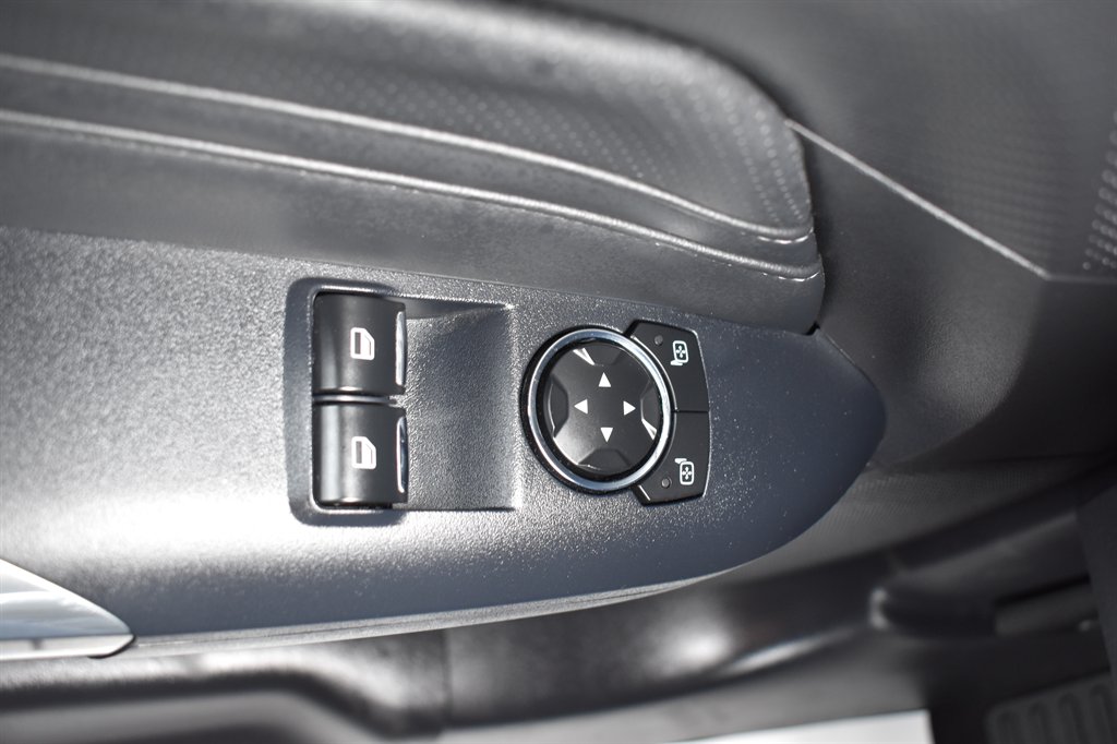 2024 Ford Mustang ECO Premium photo
