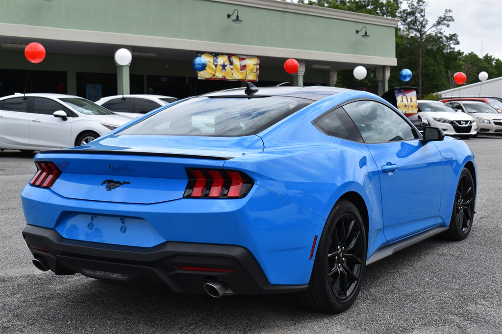 2024 Ford Mustang ECO Premium photo
