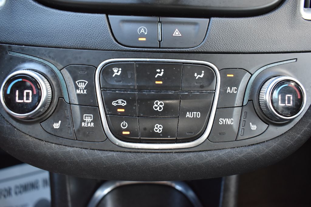 2023 Chevrolet Malibu - $15,883