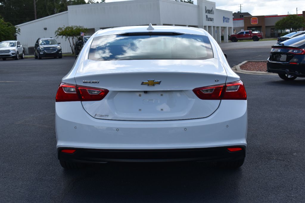 2023 Chevrolet Malibu - $15,883