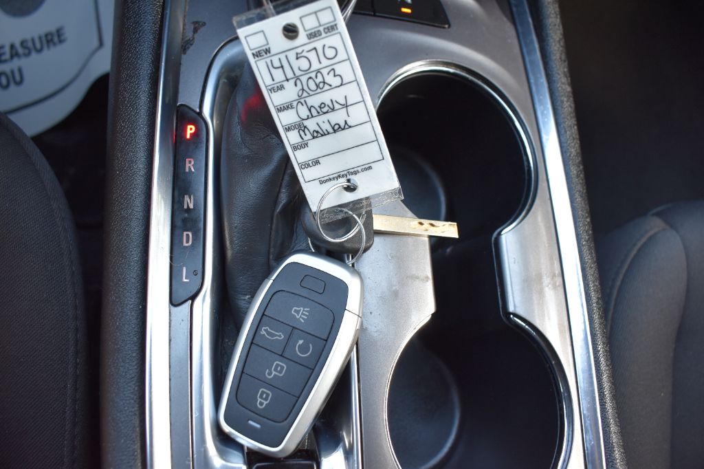 2023 Chevrolet Malibu - $15,883