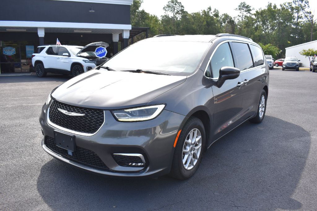 2022 Chrysler Pacifica - $21,422