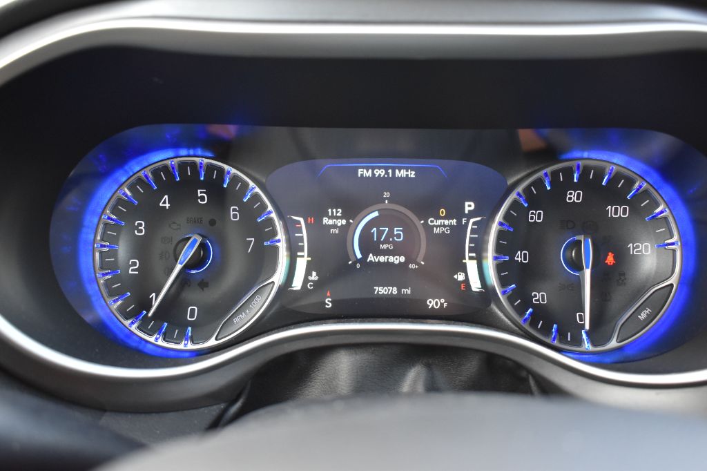 2022 Chrysler Pacifica - $21,422