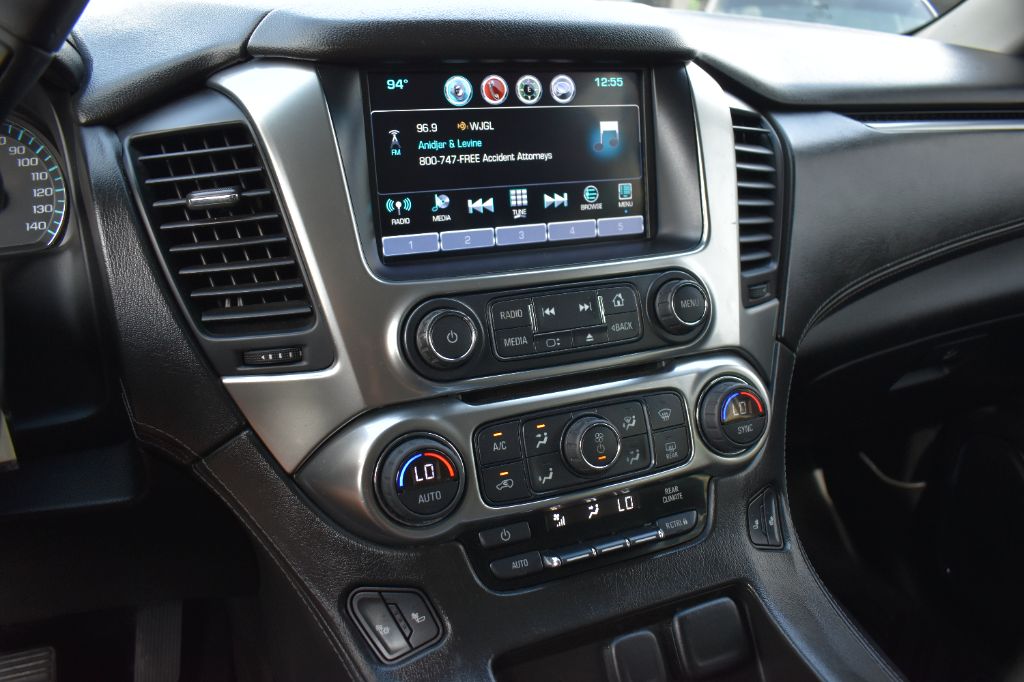 2017 Chevrolet Suburban - $18,877