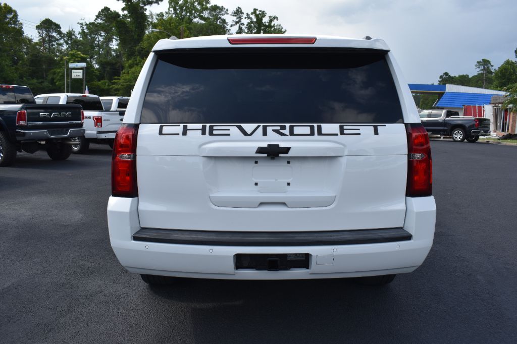 2017 Chevrolet Suburban - $18,877