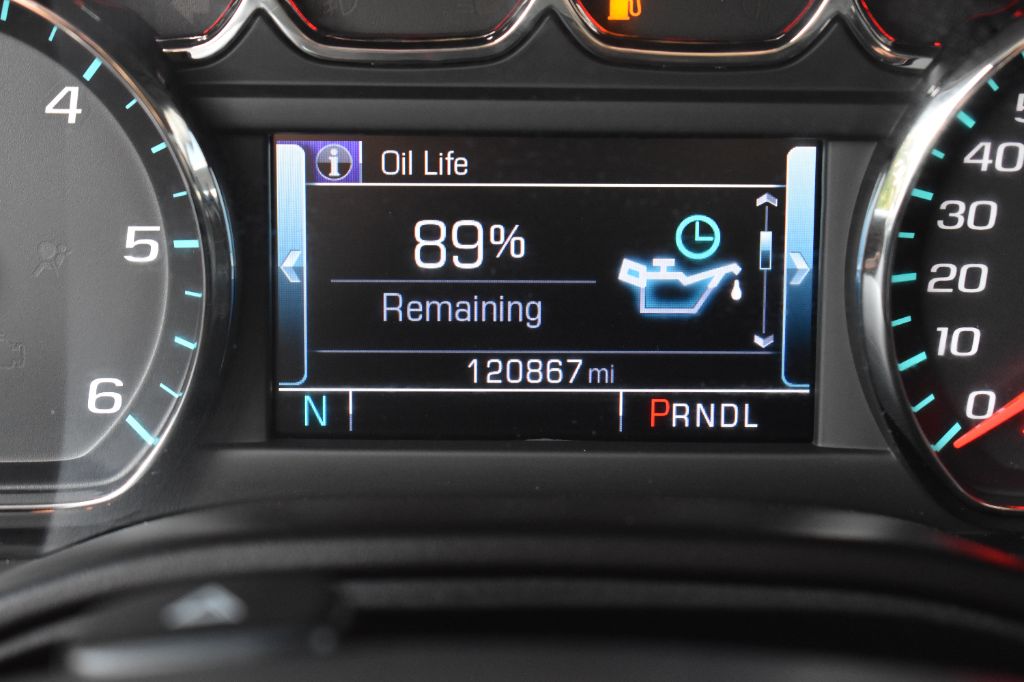 2017 Chevrolet Suburban - $18,877