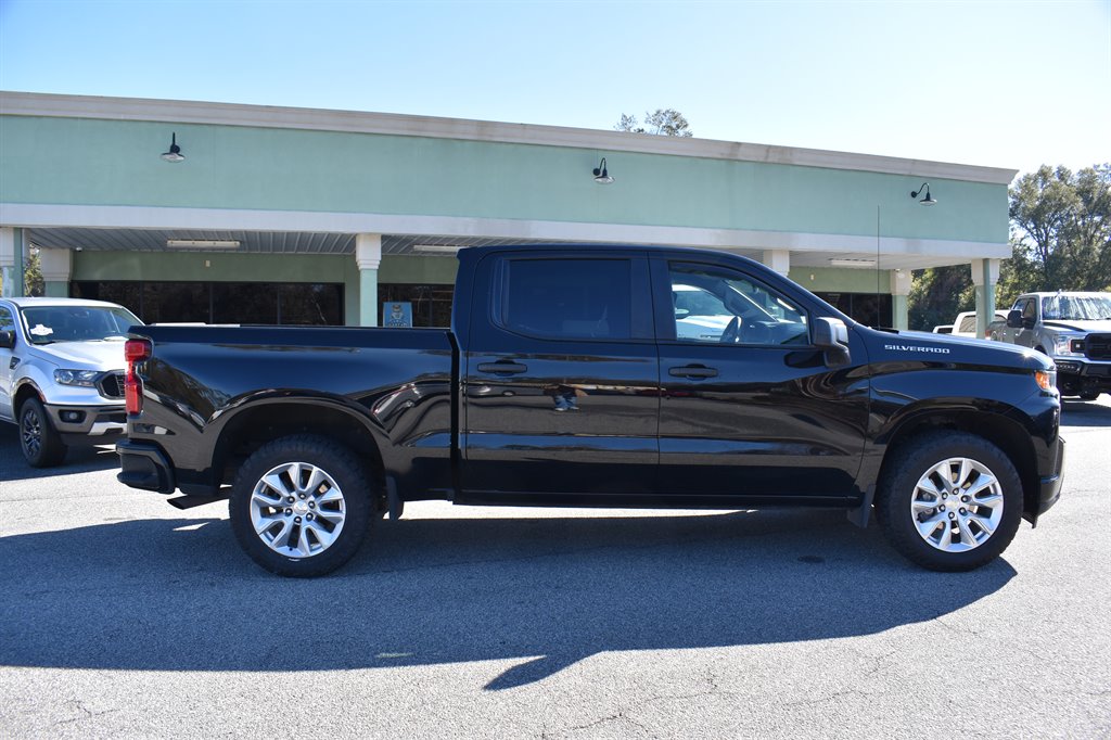 2021 Chevrolet Silverado 1500 Custom photo