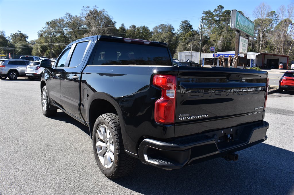 2021 Chevrolet Silverado 1500 Custom photo