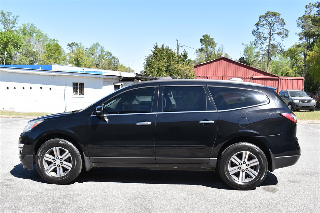 2017 Chevrolet Traverse LT photo