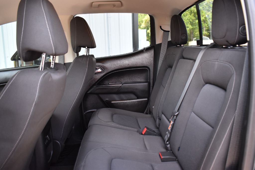 2017 Chevrolet Colorado - $17,977