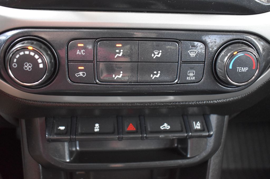 2017 Chevrolet Colorado - $17,977