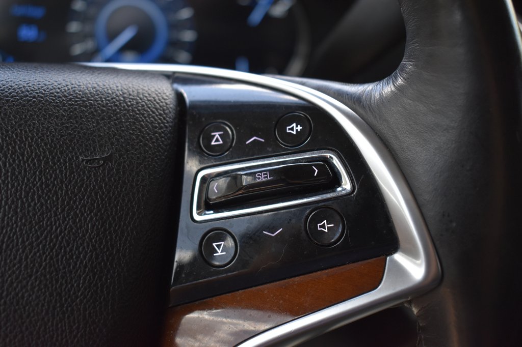 2017 Cadillac Escalade ESV Luxury photo