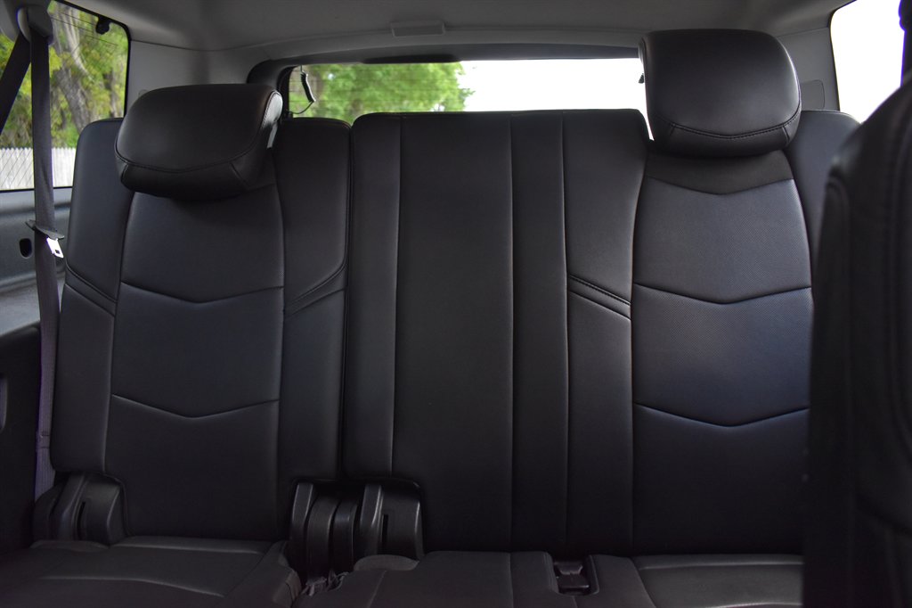 2017 Cadillac Escalade ESV Luxury photo