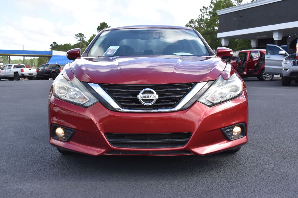 2017 Nissan Altima - $11,577