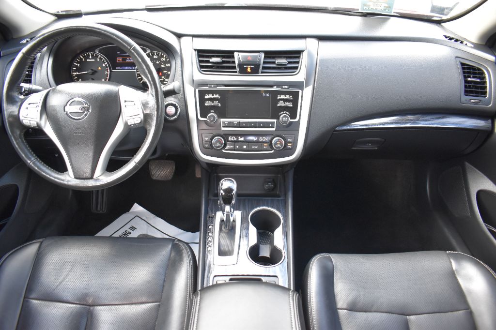 2017 Nissan Altima - $11,577