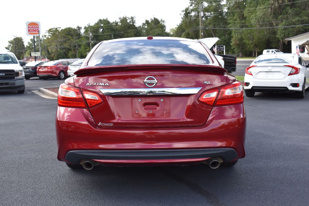 2017 Nissan Altima - $11,577