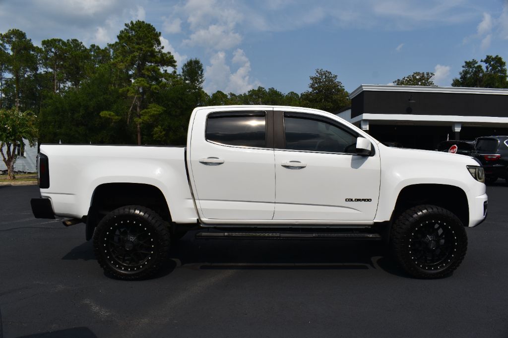 2017 Chevrolet Colorado - $12,807