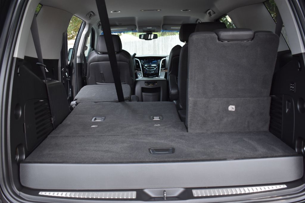 2019 Cadillac Escalade - $28,909