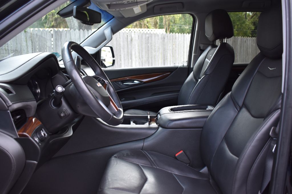 2019 Cadillac Escalade - $28,909