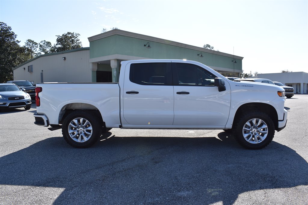 2021 Chevrolet Silverado 1500 Custom photo