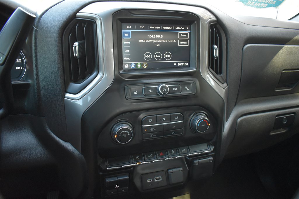2021 Chevrolet Silverado 1500 Custom photo